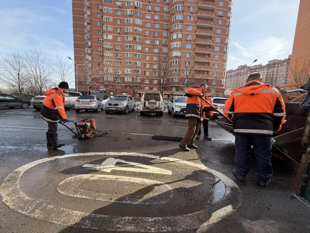 Работы по ямочному ремонту дорог стартовали в Дзержинском г.о. Люберцы