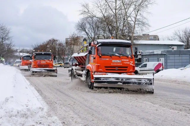 В Люберцах коммунальные службы перевели в усиленный режим работы из-за метели