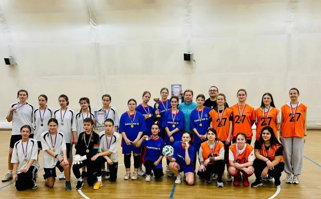 Более 150 спортсменов приняли участие в соревнованиях по мини-футболу в Люберцах