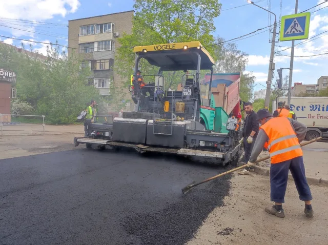 Более километра нового дорожного покрытия уложат на улице С.П. Попова в Люберцах