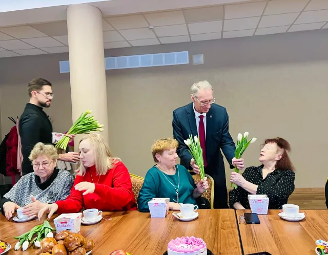 В Дзержинском состоялась встреча с семьями участников СВО