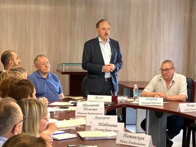 Владимир Ружицкий провел встречу с представителями управляющей компании Люберец