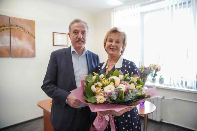 Владимир Ружицкий поздравил с Днем рождения главврача МОЦОМД Люберец