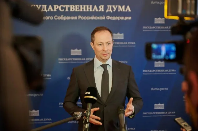 Законопроект о наказании за пропаганду ЛГБТ и педофилии принят Госдумой в первом чтении