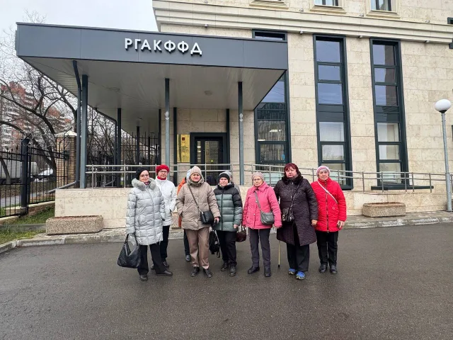 Участники проекта «Активное долголетие» из Дзержинского побывали на экскурсии в Российском госархиве кинофотофонодокументов