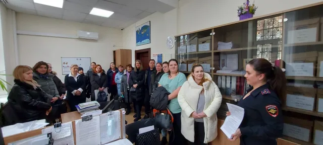 Полиция Люберец проводит разъяснения для предприятий по оформлению на работу иностранцев