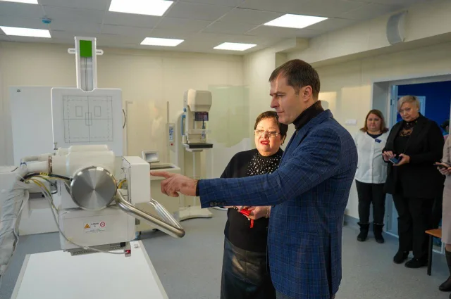 Владимир Волков принял участие в открытии современного рентген-кабинета в Люберцах