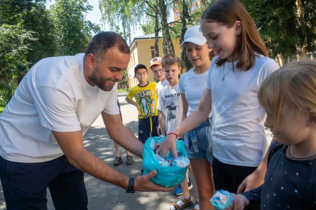 Люберецкие партийцы провели спортивную программу для воспитанников культурного центра