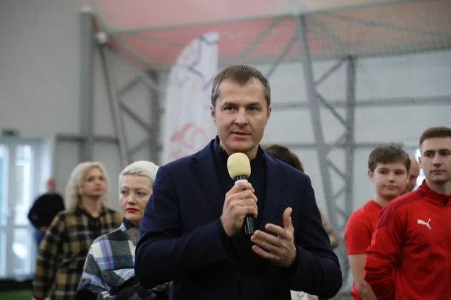 В Люберцах открылся новый футбольный манеж на территории школы