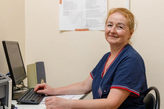 На работу в отделение диализа больницы Люберец перешел врач с 30-летним стажем