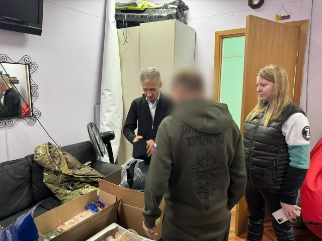 Люберецкие депутаты передали помощь участникам СВО