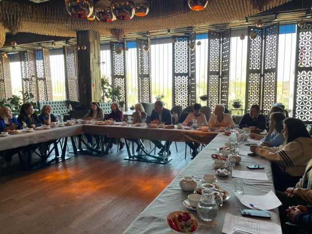 Дмитрий Дениско обсудил с многодетными семьями из Люберец меры поддержки