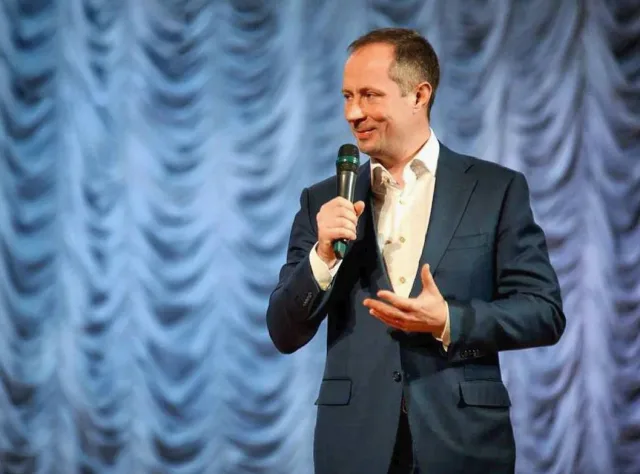 Роман Терюшков поздравил школьников Люберец с последним звонком