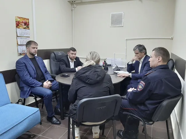 Партийцы и сторонники «Единой России» обсудили вопросы ЖКХ с жителями Люберец