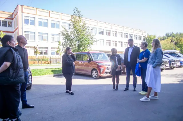 В Люберцах проверили возможность адаптации подъезда для ветерана СВО