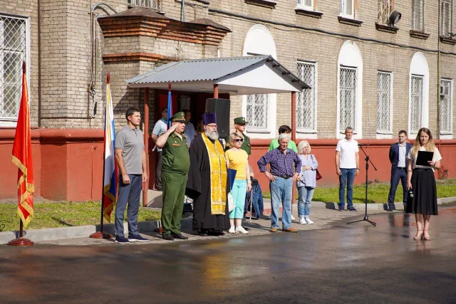 Владимир Волков принял участие в проводах на срочную службу призывников из Люберец