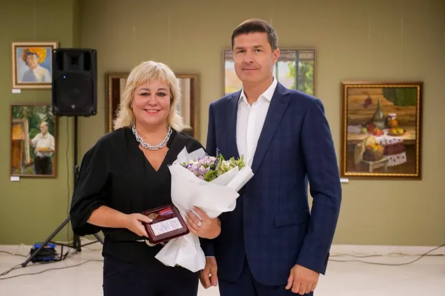 Владимир Волков поздравил коллектив МФЦ Люберец с 10-летием образования