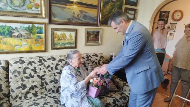 Депутат Люберец поздравил ветерана Великой Отечественной войны с днем рождения