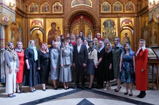 Владимир Волков и Екатерина Богдасарова в Люберцах встретились с участницами проекта «Жди меня»