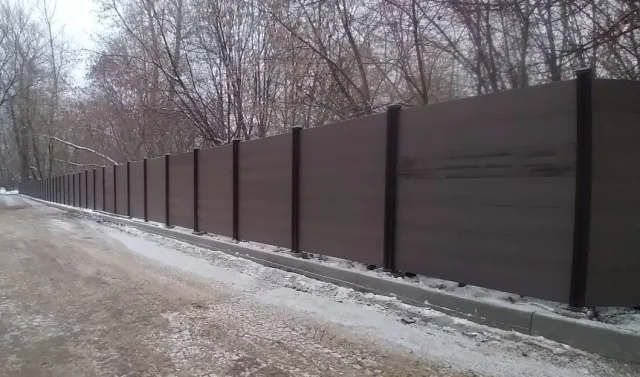 В Люберцах проверили законность установки забора вдоль дороги, ведущей к ЖК