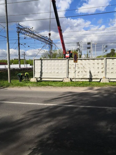 В Люберцах устранили более 60 проломов в заборах у ж/д путей