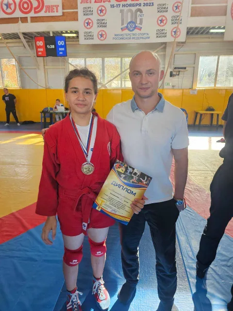 Пять медалей различного достоинства завоевали люберецкие самбисты на открытом первенстве «Бородино-2024»