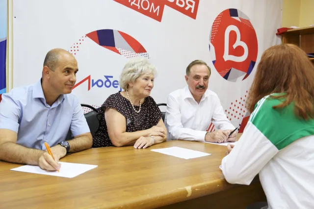 Владимир Ружицкий провёл выездной приём жителей