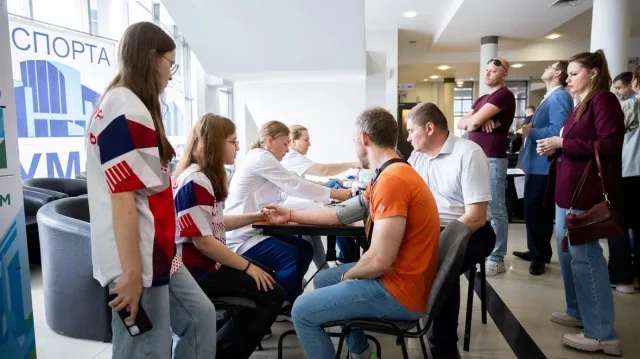 Более 110 литров донорской крови сдали жители Люберец для госпиталя Вишневского с начала года