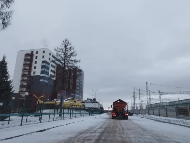 Дорожные службы Люберец круглосуточно проводят уборку улично-дорожной сети