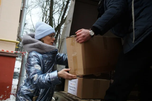 Жители Люберец могут передать теплые вещи военнослужащим в зону СВО