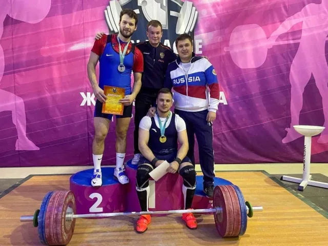 Спортсмены Люберец завоевали восемь медалей на турнире по тяжелой атлетике