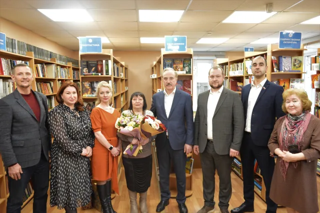 Владимир Ружицкий поздравил краеведа Люберец с днем рождения