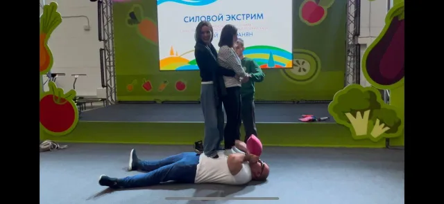 «Русский Халк» из Люберец установил рекорд мира по количеству официальных показательных выступлений подряд