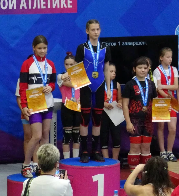 Пять медалей завоевали спортсмены Люберец на Всероссийском турнире по тяжёлой атлетике