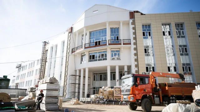 Строительство школы №7 в Дзержинском Люберец завершат уже в августе этого года