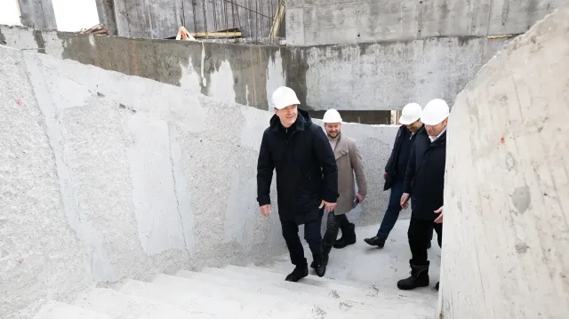 Устройство монолитных конструкций второго и третьего этажа образовательного комплекса ведется в поселке Люберец