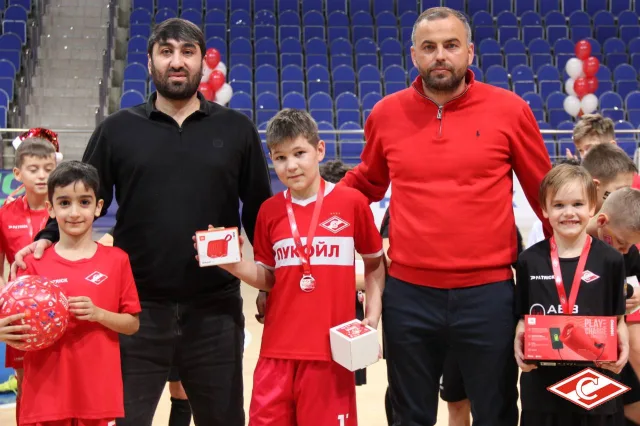 Футбольный фестиваль "Красно-белый Новый Год" прошёл в Люберцах