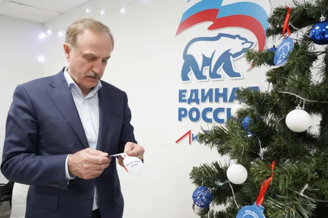 Владимир Ружицкий поздравил детей мобилизованного жителя Люберец с праздником