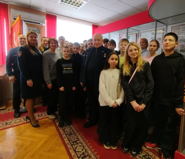 Полицейские Люберец рассказали школьникам о работе отделения по делам несовершеннолетних