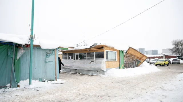 Демонтаж почти 300 торговых объектов начался на сельскохозяйственном рынке в Люберцах