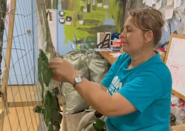 Масксети и покрывала от теплового излучения отправят волонтеры Люберец в зону СВО