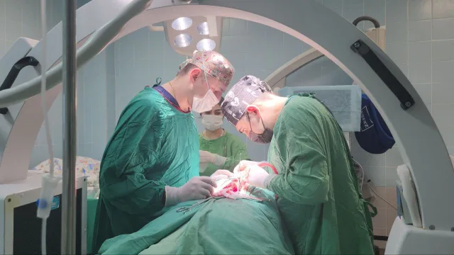 Врачи Люберец успешно применяют имплантацию металлоконструкций при переломах позвоночника