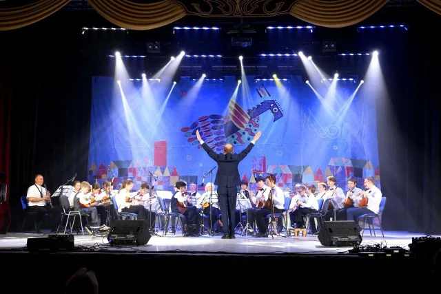 Дипломантом I степени всероссийского конкурса стал оркестр народных инструментов «Русский лад» ДМШ №2 Люберец