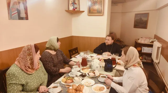 В Люберцах во время встречи с женами бойцов СВО обсудили передачу гумпомощи на передовую