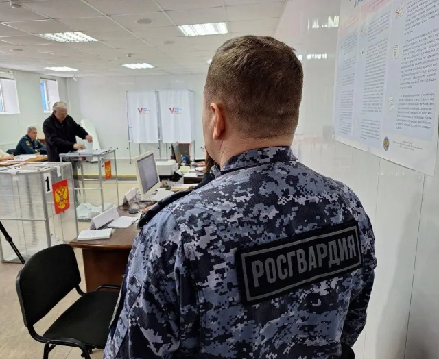 Более 1,5 тыс. сотрудников Росгвардии обеспечивали правопорядок на выборах в Подмосковье