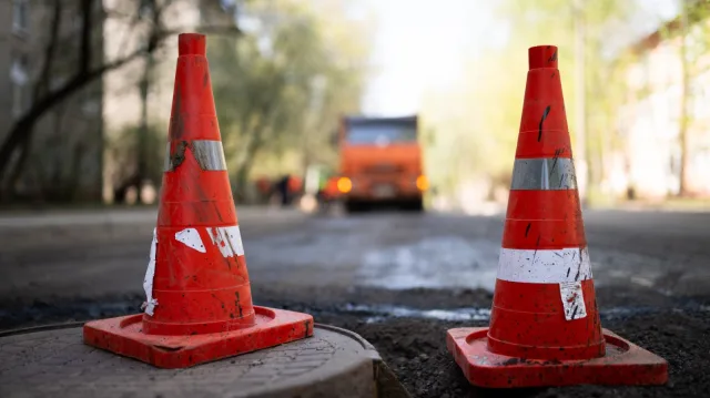На двух улицах Люберец частично ограничено движение транспорта
