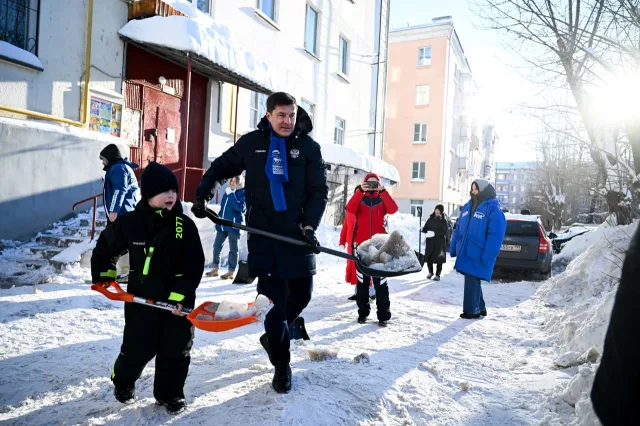 Глава Люберец Владимир Волков: снежный субботник прошёл на 19-ти локациях округа