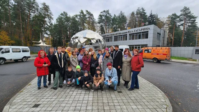 Детям семей мобилизованных из Люберец организовали экскурсию в Центр подготовки космонавтов