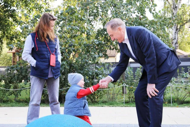 Владимир Ружицкий проверил содержание территории у станции МЦД в Люберцах