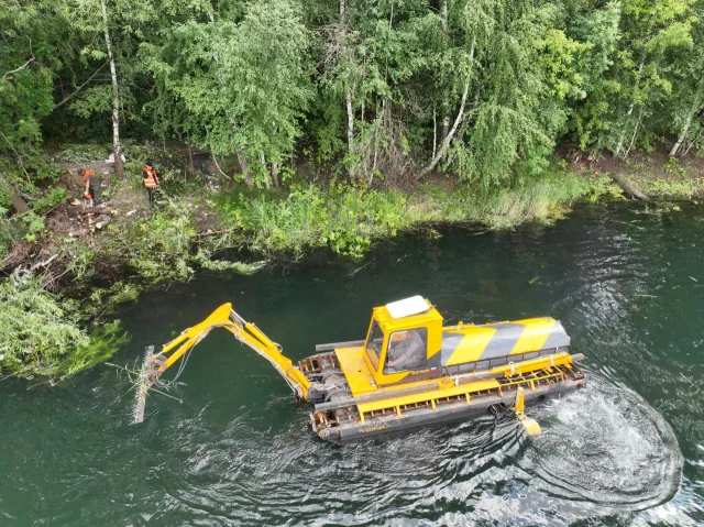 Более 180 кубов камыша и сухостоя вывезено в рамках очистки Новокрасковского карьера в Люберцах